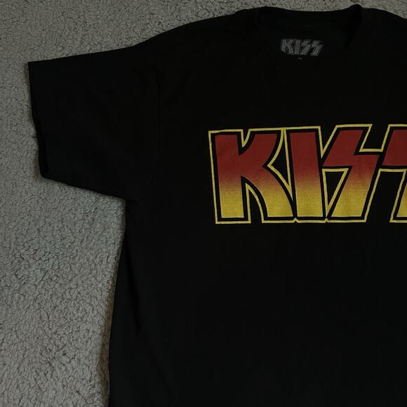 KISS Tee Shirt Mens Size Medium Rock And Roll Grunge Metal - Picture 3 of 11